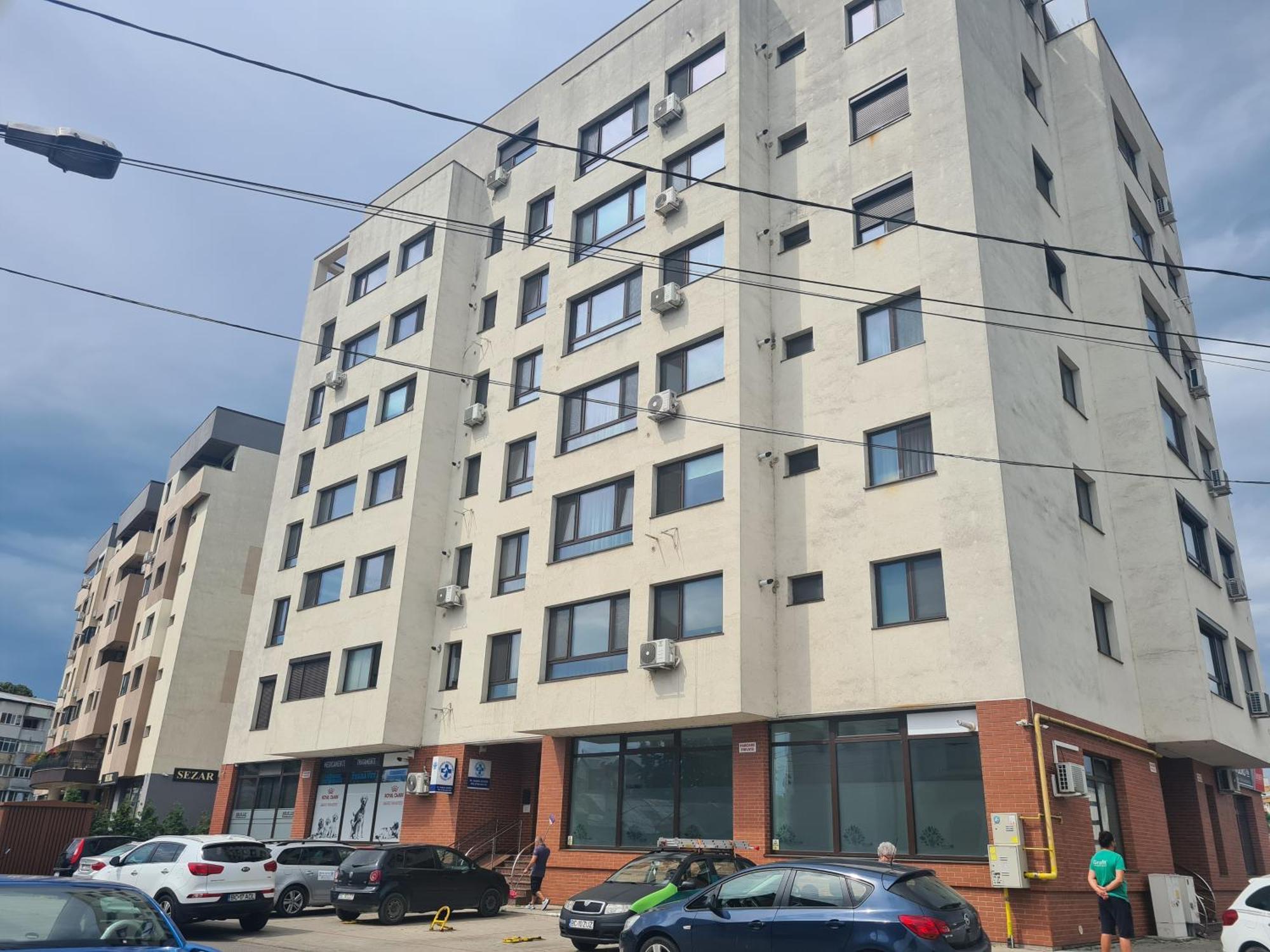 Luxury 2 Bacău